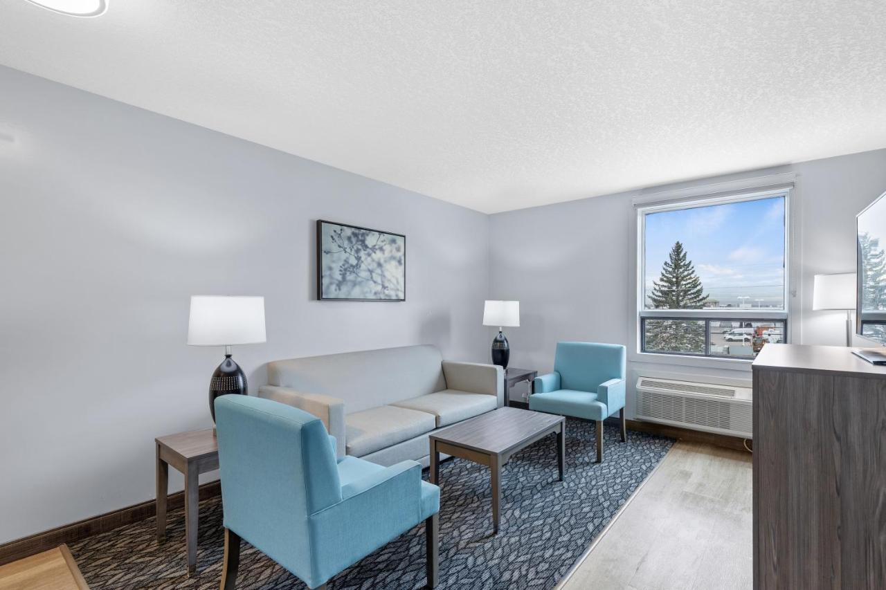 Emerald Hotel & Suites Calgary Airport Eksteriør bilde