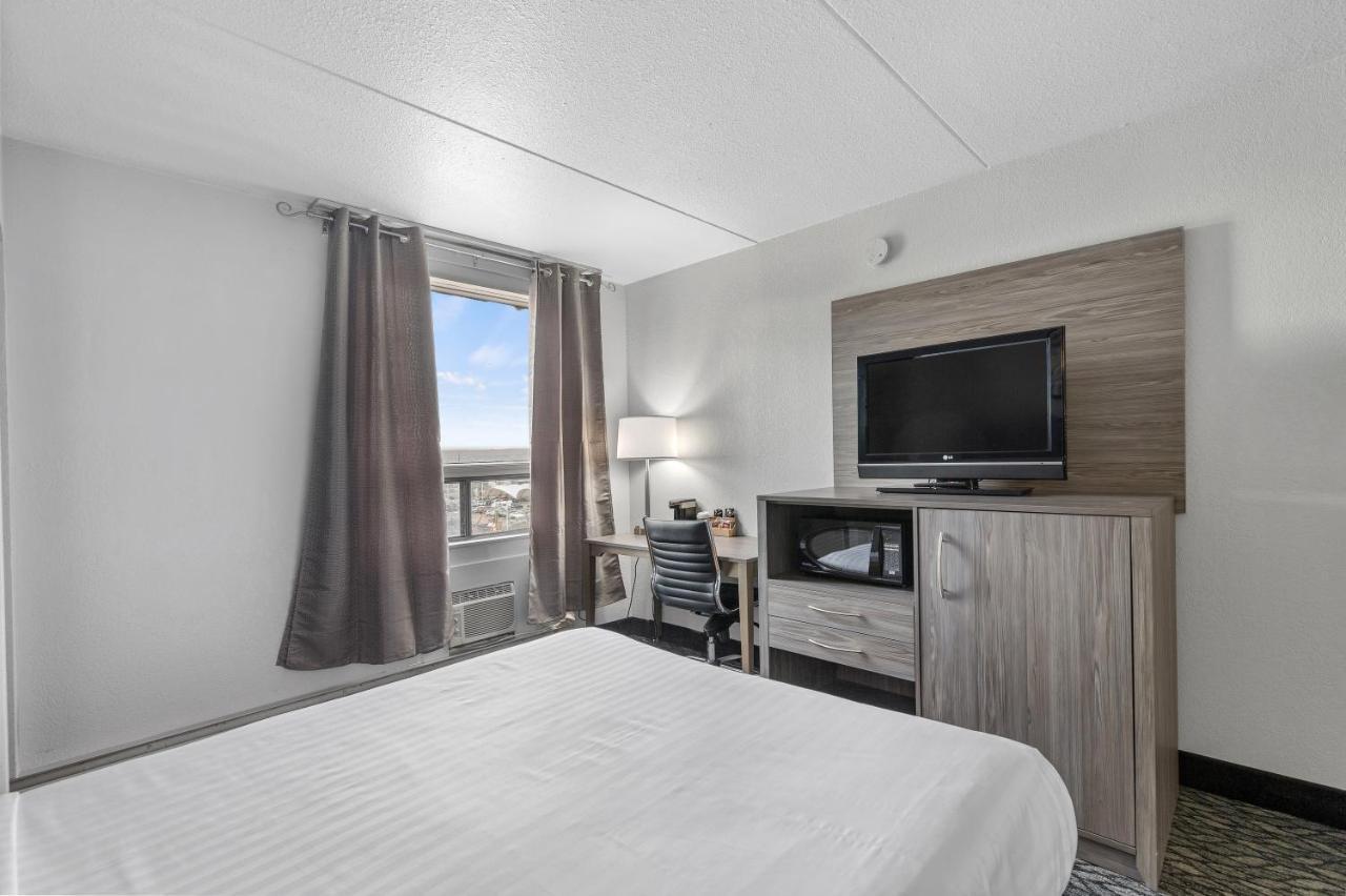 Emerald Hotel & Suites Calgary Airport Eksteriør bilde
