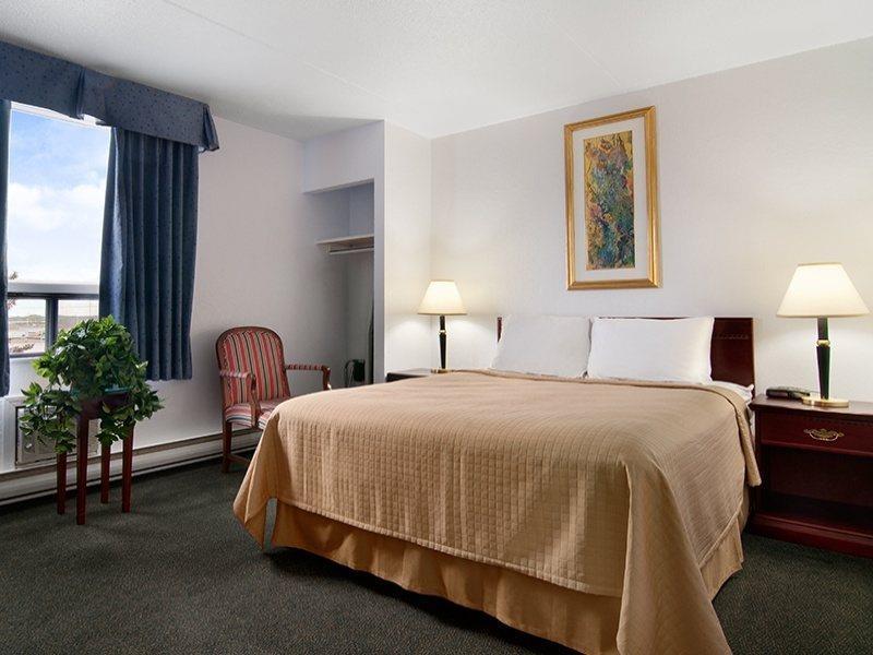 Emerald Hotel & Suites Calgary Airport Eksteriør bilde