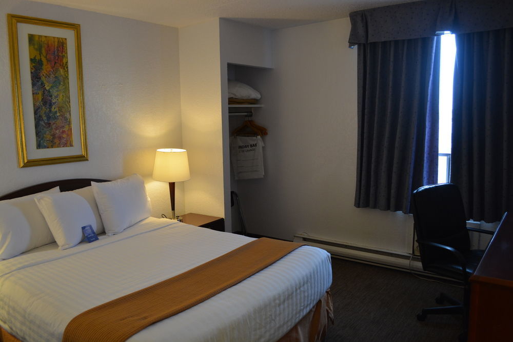 Emerald Hotel & Suites Calgary Airport Eksteriør bilde