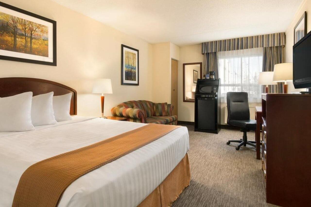Emerald Hotel & Suites Calgary Airport Eksteriør bilde